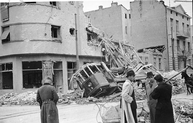 File:Bundesarchiv Bild 141-1005, Belgrad, Zerstörungen.jpg