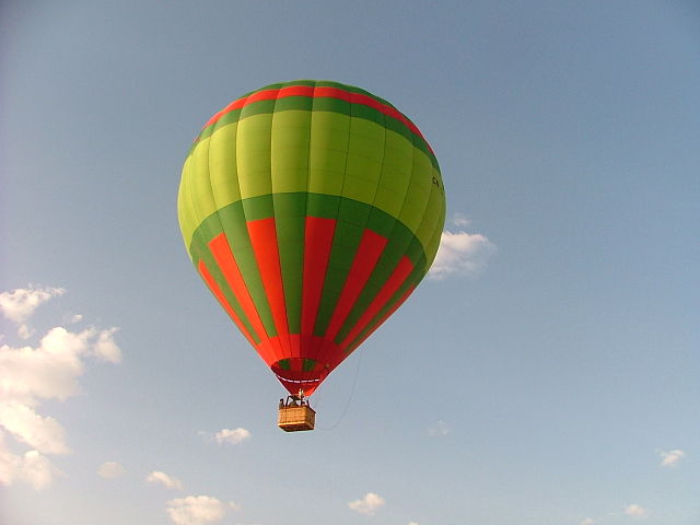 File:Ballooning trip Morocco.JPG