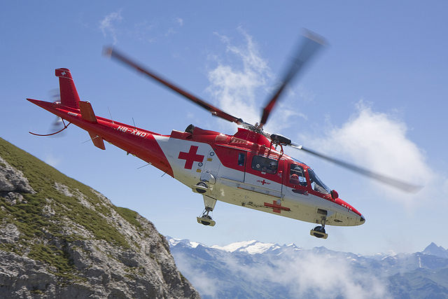 File:Pilatus Agusta A109 Flug.jpg