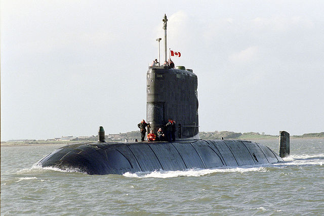 File:HMCS Windsor SSK 877.jpg