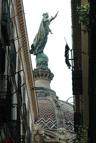 File:Basílica de la Mercè es del carrer d'en Carabassa.jpg