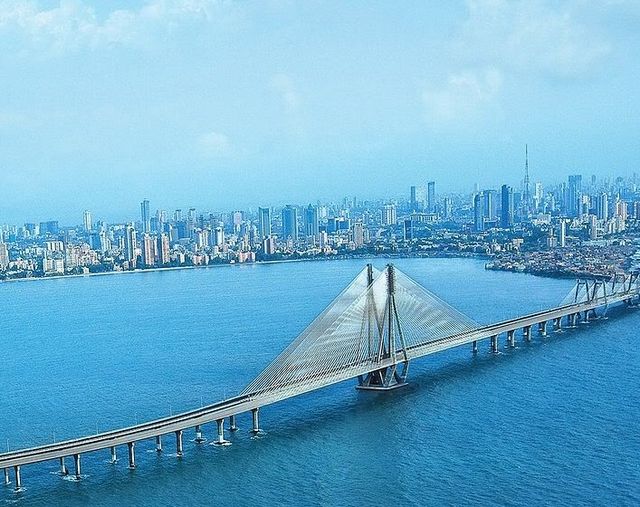 File:Mumbai skyline88907.jpg