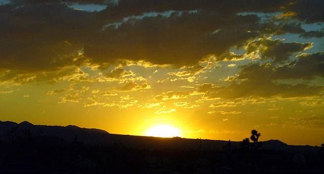 File:Actual Sunset.jpg