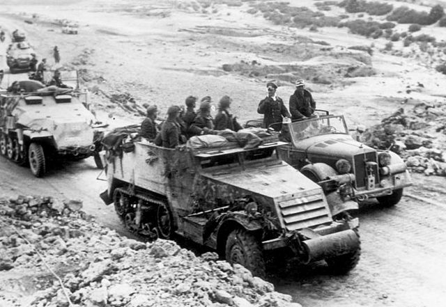 File:Bundesarchiv Bild 146-1990-071-31, Nordafrika, Rommel, Bayerlein.jpg