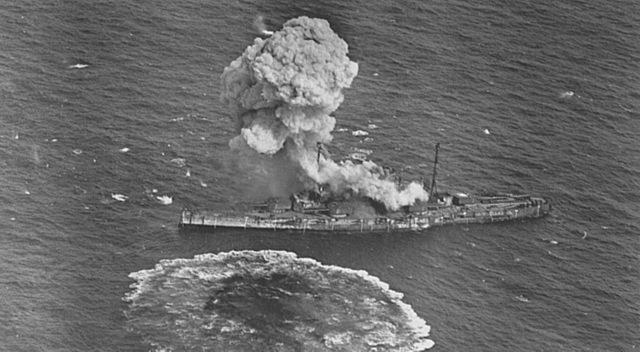 File:Ostfriesland bombed by Mitchells team p19.jpg