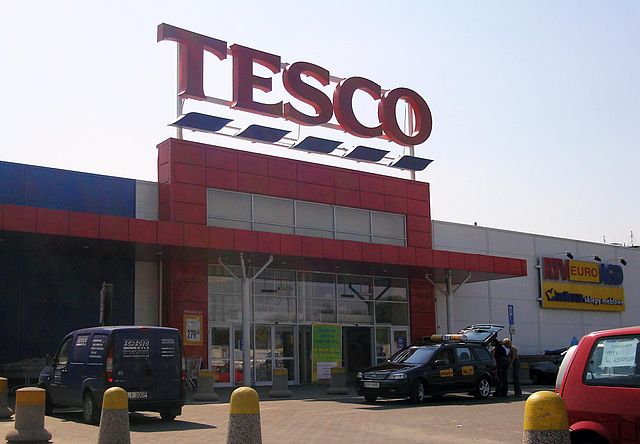 File:POL Prokocim Tesco.jpg