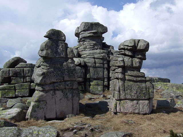 File:Śląskie Kamienie - Dívči Kameny.JPG