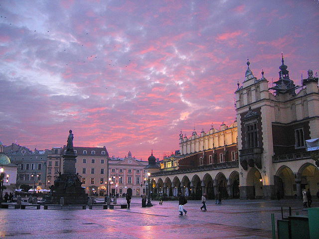 File:Krakau Markt.jpg