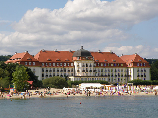 File:Grand Hotel Sopot.JPG