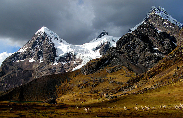 File:Ausangate-hillside-MT.jpg