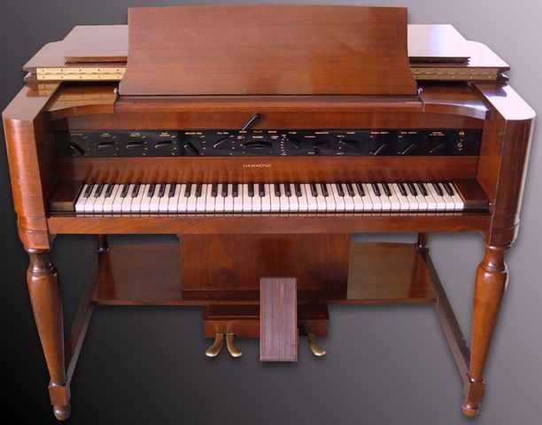 File:Novachord frontS.jpg