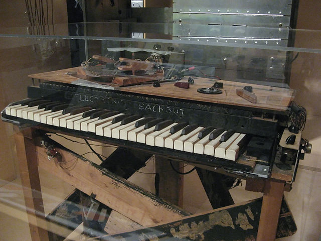 File:Electronic Sackbut.jpg