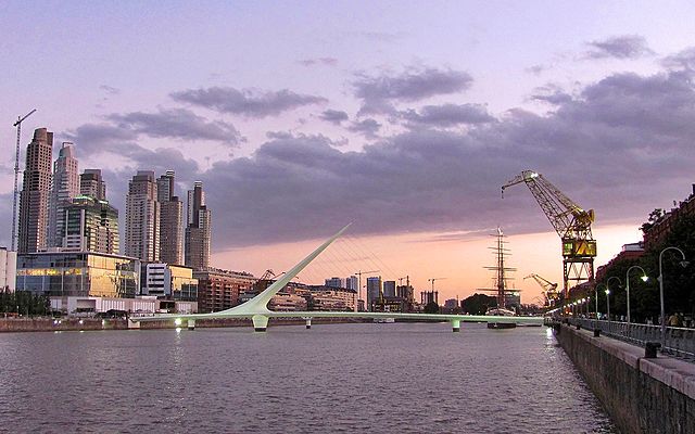 File:Puente-de-la-mujer-whatisee-wiki.jpg