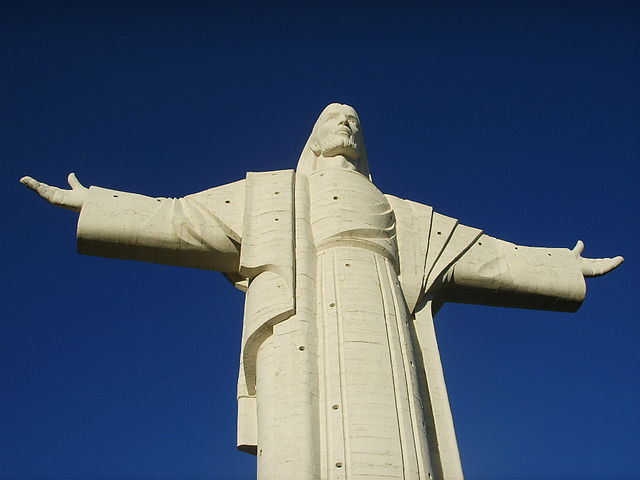 File:Cristo de la Concordia Cochabamba Bolivia.jpg