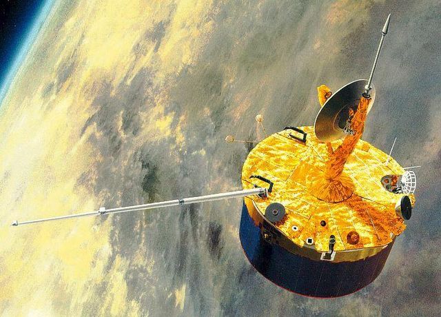 File:Pioneer Venus orbiter.jpg