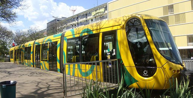File:Trem Leve Brasilia (VLT) Panorama 1.jpg