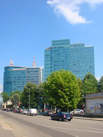 File:Зграда Владе РС и Интегралов.jpg