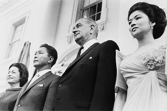 File:Marcos visit Johnson 1966.jpg