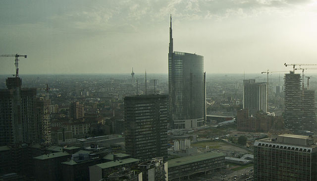 File:SkylineMilanItaly-fromPirelliPenthouse1.jpg