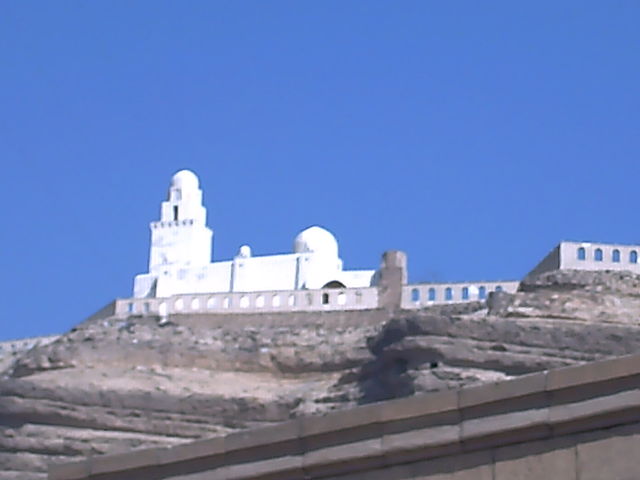 File:Juyushi Mosque,Cairo.jpg