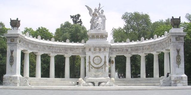 File:Mexico.DF.HemicicloJuarez.01.jpg