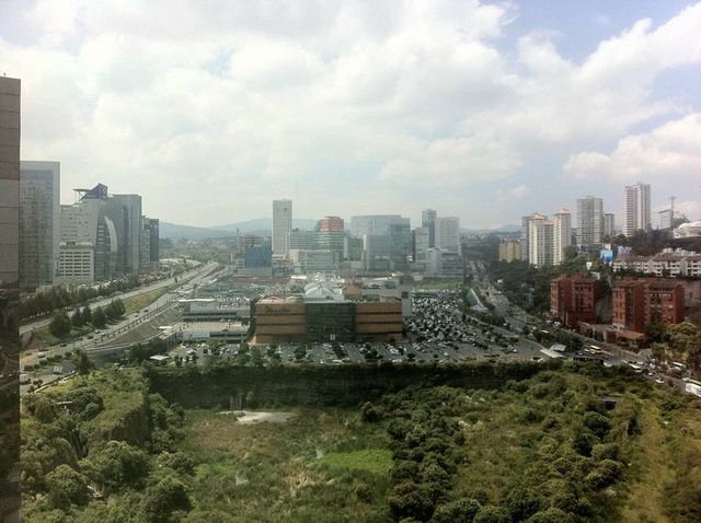 File:Centro Commercial Santa Fe.jpg