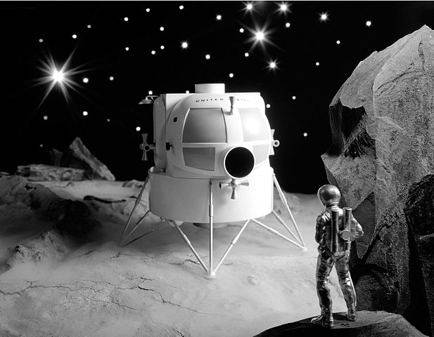 File:Lunar Lander Model.jpg