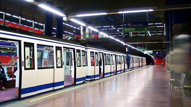 File:Metro Madrid Mar de Cristal station.jpg