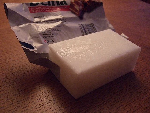 File:Coconut-butter.JPG