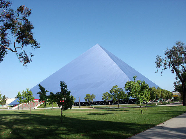 File:Walter Pyramid.jpg