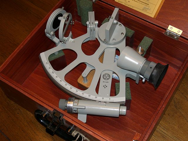 File:Frieberger drum marine sextant.jpg