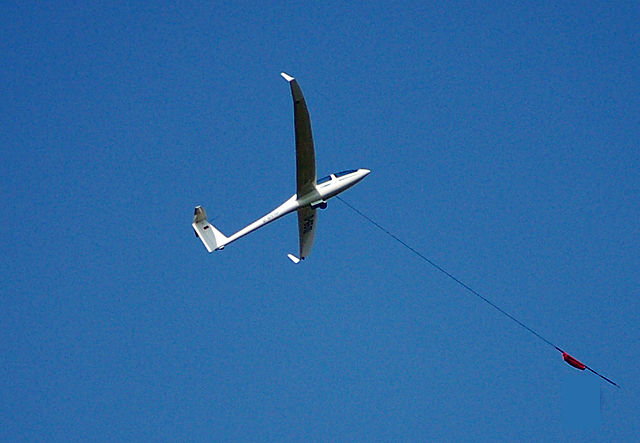 File:Segelflugzeug 01.jpg