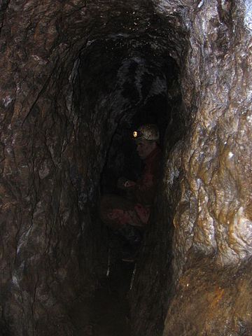 File:Gallery medieval silver mine Germany southern Black Forest 12th century.jpg