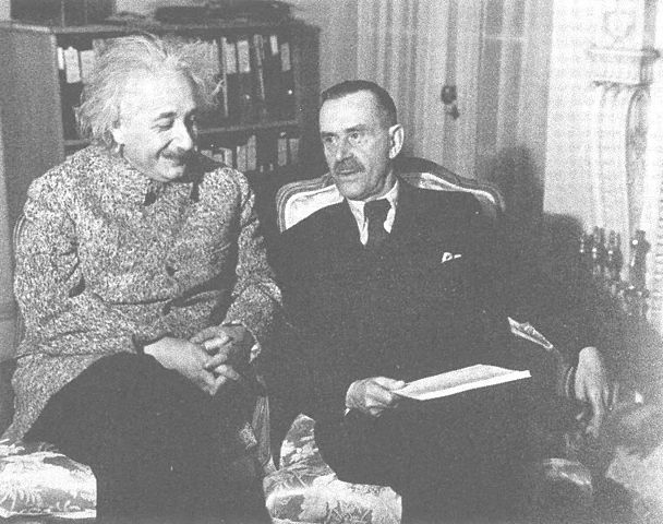 File:Thomas Mann with Albert Einstein, Princeton 1938.jpg