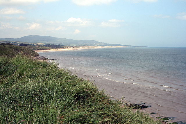 File:IMG Brittas Bay1529.jpg