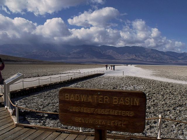 File:BadwaterBasin-2.JPG