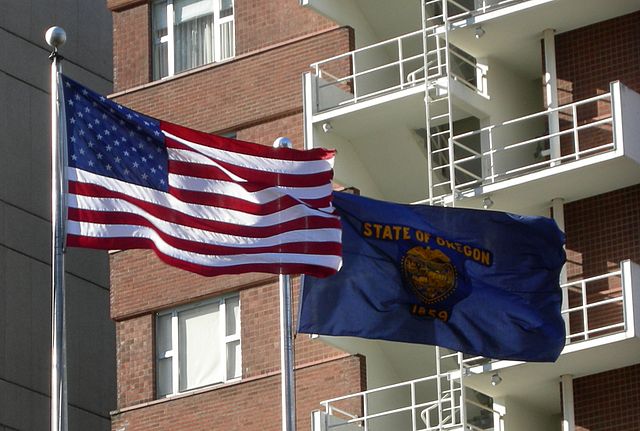 File:Flags-of-usa-and-oregon.jpg