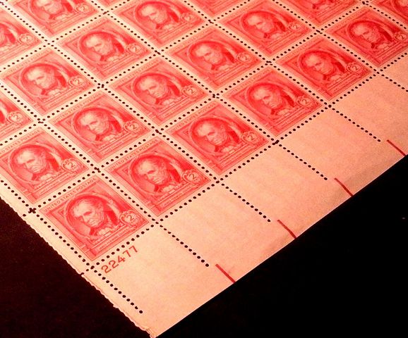 File:Perforations US1940 issues-2c.jpg
