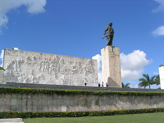 File:Che Guevara - Grab in Santa Clara, Kuba.jpg