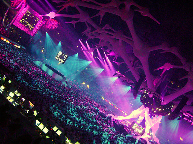 File:Sensation White 2008 Silvester - LTU Arena, D&uuml;sseldorf.jpg