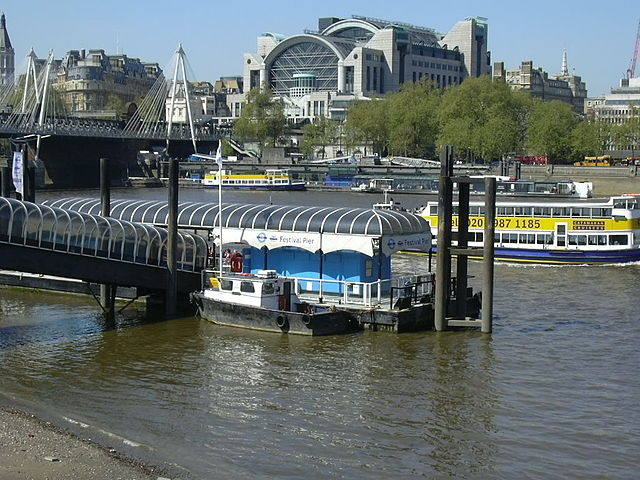 File:Festival Pier.jpg