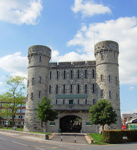 File:The Keep Military Museum, Dorchester, Dorset-16Sept2009.jpg