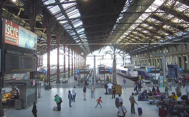 File:Paris Gare de Lyon dsc03797.jpg