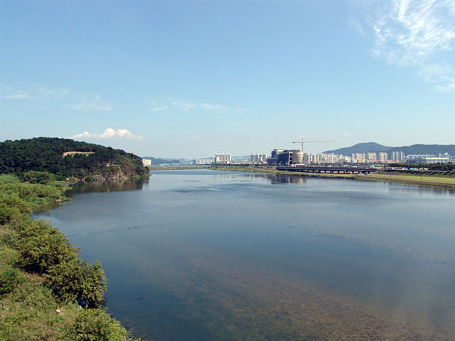File:Korea-Gyeongju-Hyeongsan River-1.jpg