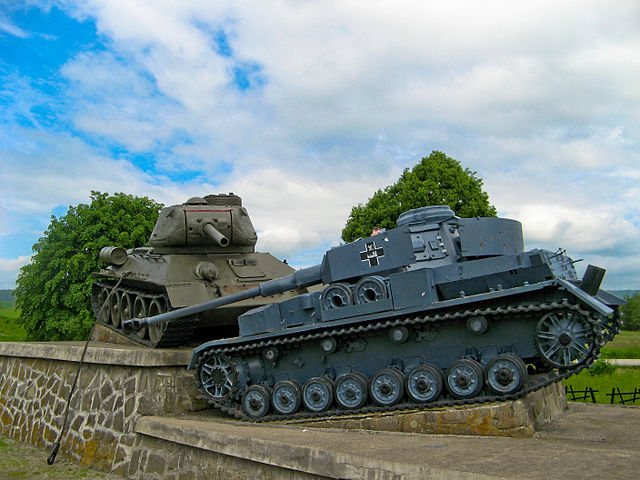 File:Dukla Pass battle monument 2.jpg