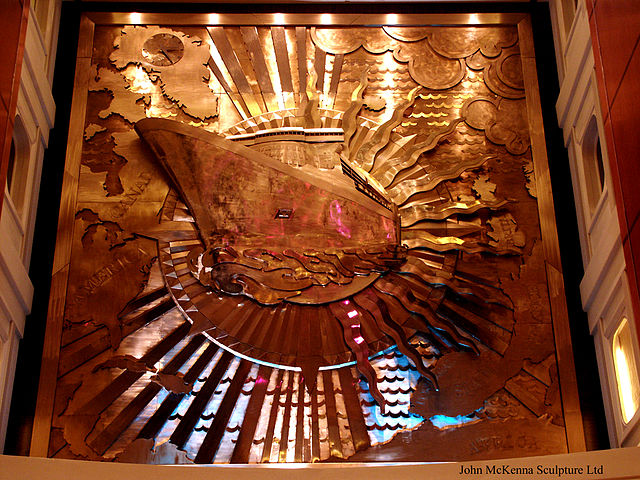 File:Queen Mary 2 bronze sculpture by John McKenna.jpg