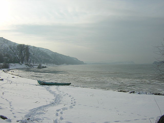 File:Nikopol-danube.jpg