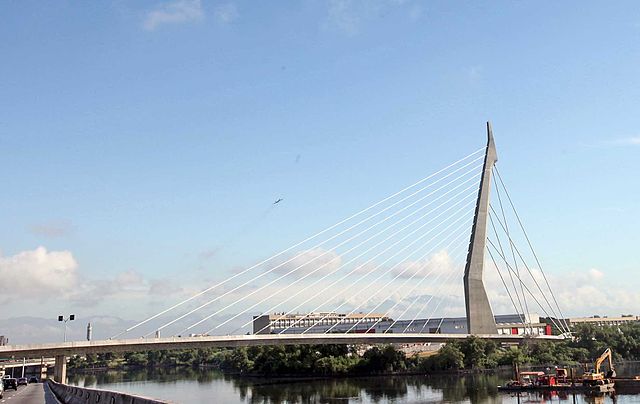 File:Ponte do Saber - Ponte Estaiada - UFRJ 1 ponte 02.jpg