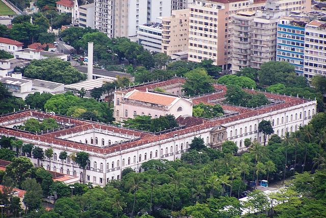 File:UFRJ-Praia Vermelha.jpg
