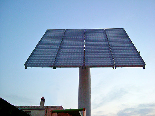 File:Concentraci&oacute; Fotovoltaica.jpg